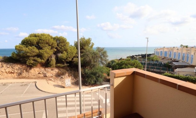 Sale - Apartment / flat -
Orihuela Costa - Campoamor