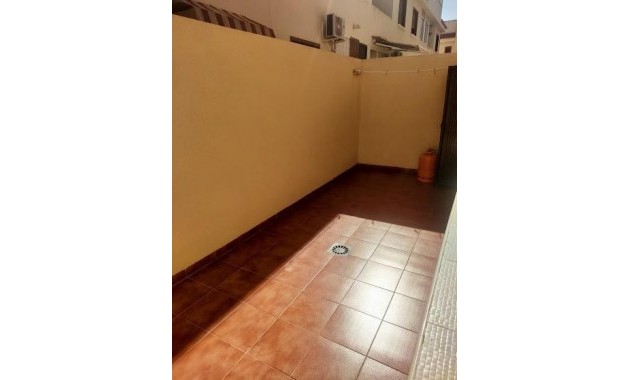 Herverkoop - Bungalow -
Torrevieja - Aguas nuevas 2