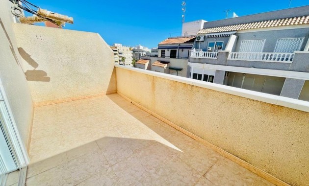 Herverkoop - Penthouse -
Torrevieja - Playa del cura