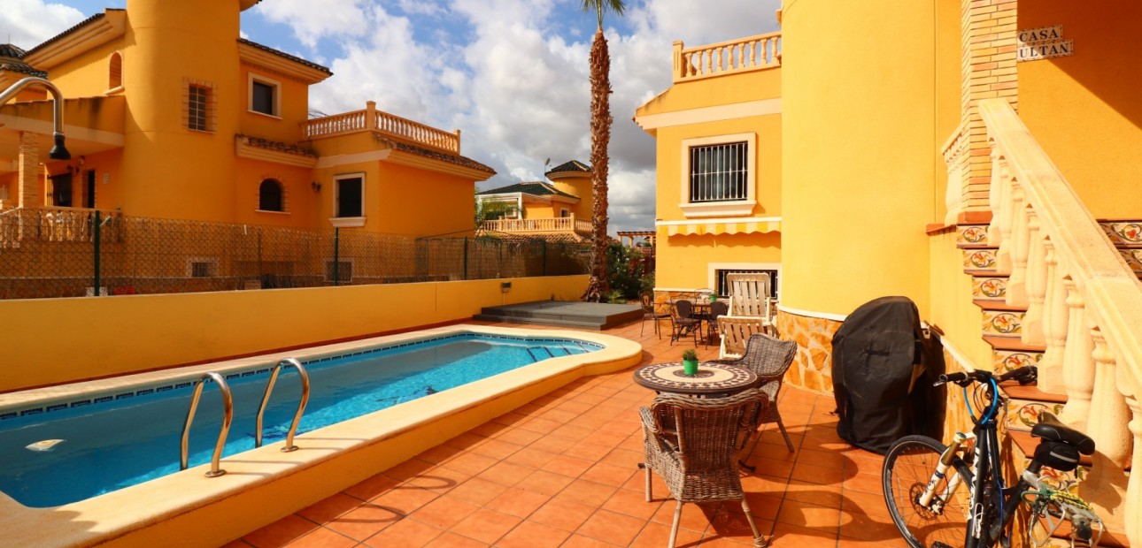 Herverkoop - Detached Villa -
Algorfa - Lo Crispin