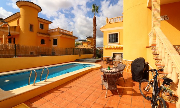 Herverkoop - Detached Villa -
Algorfa - Lo Crispin