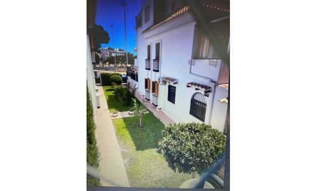 Herverkoop - Bungalow -
Torrevieja - Torreblanca