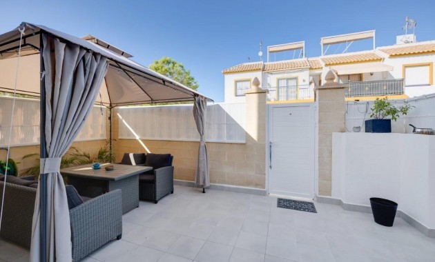 Venta - Bungalow -
Torrevieja - Doña ines