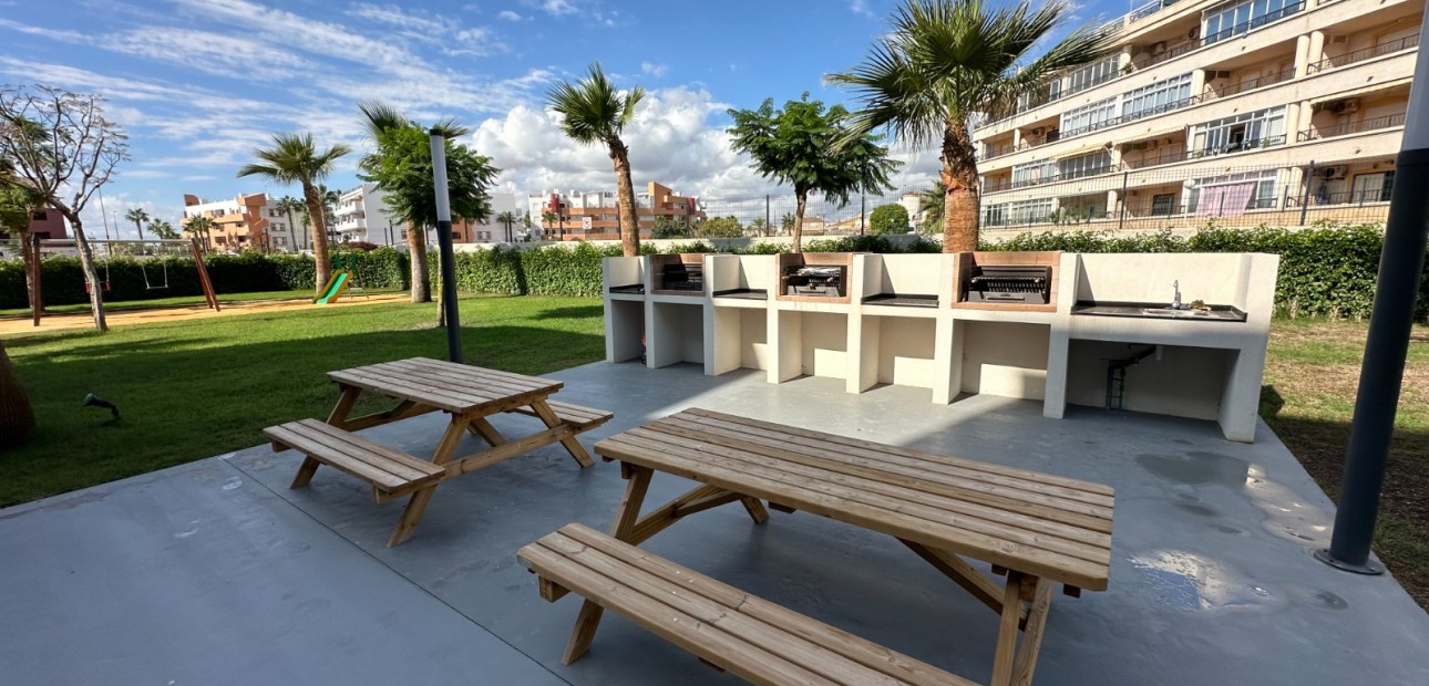 Herverkoop - Penthouse -
ORIHUELA COSTA - Playa Flamenca