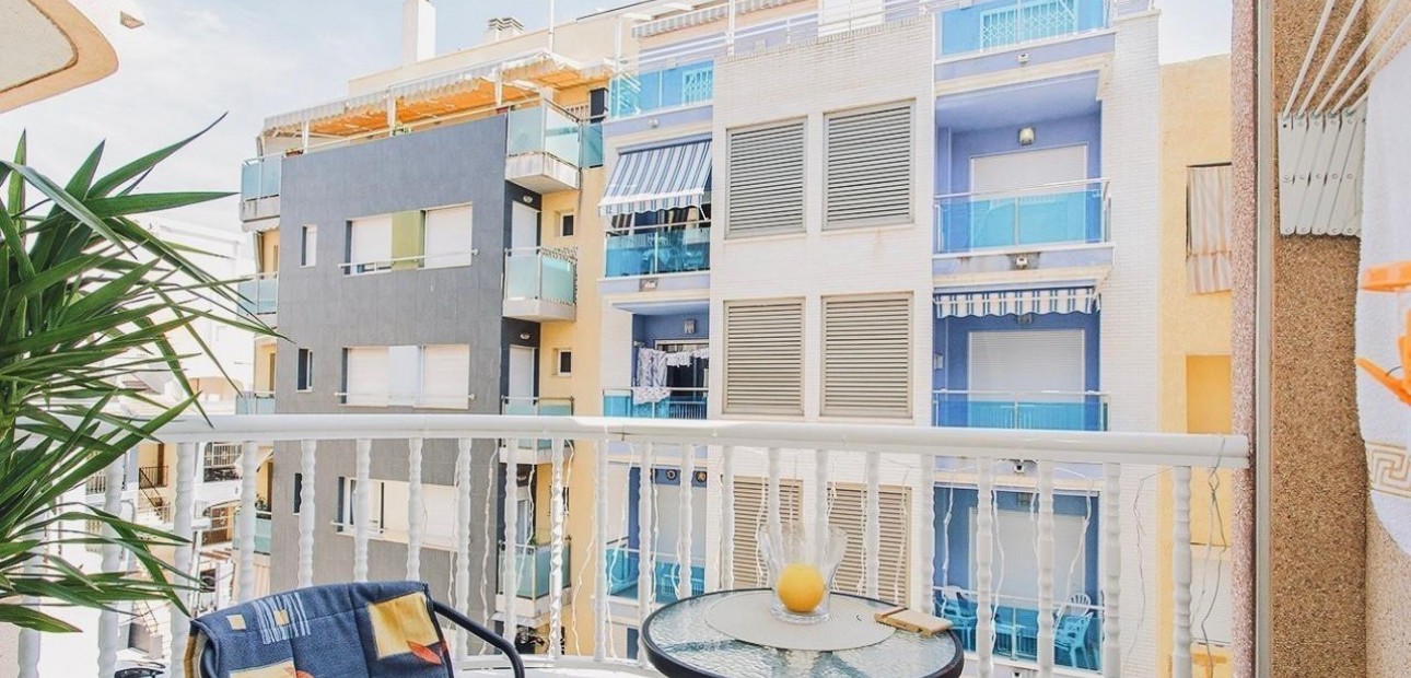 Sale - Apartment / flat -
Torrevieja - Acequion