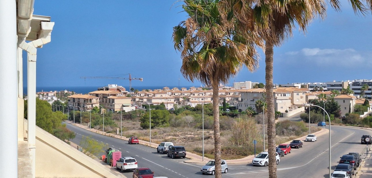 Herverkoop - Bungalow -
Orihuela Costa - Playa Flamenca Norte