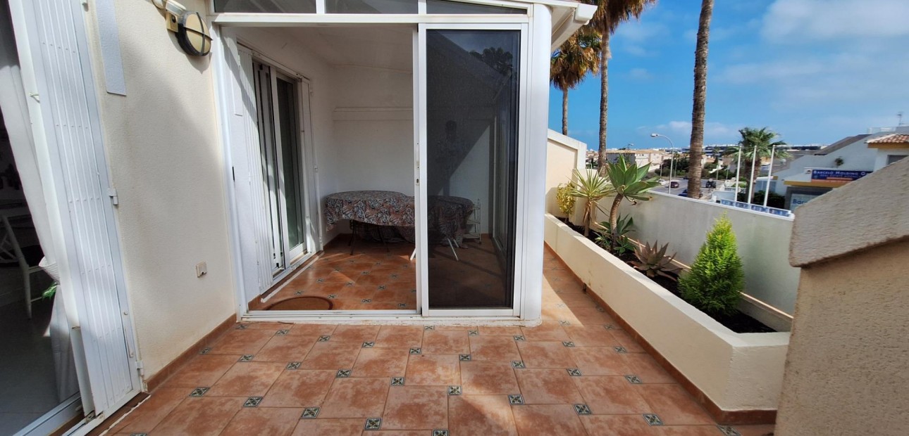 Sale - Bungalow -
Orihuela Costa - Playa Flamenca Norte