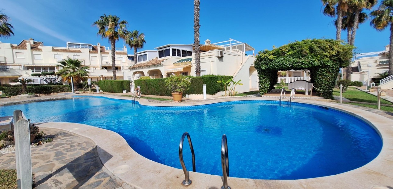 Venta - Bungalow -
Orihuela Costa - Playa Flamenca Norte