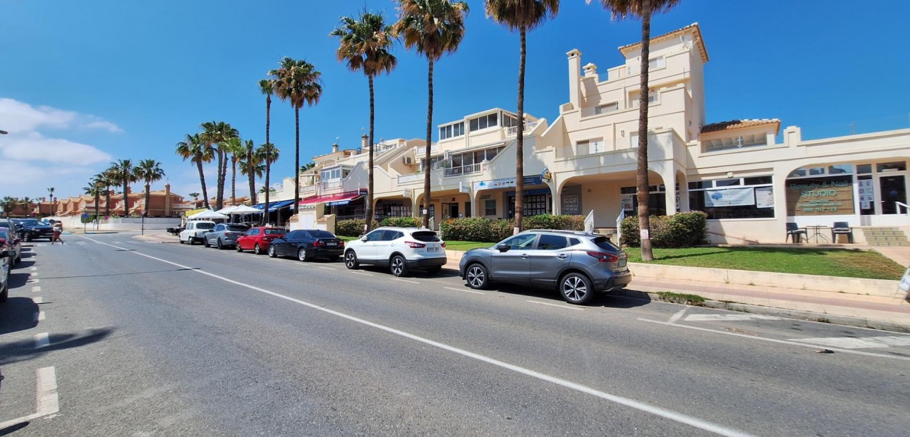 Herverkoop - Bungalow -
Orihuela Costa - Playa Flamenca Norte