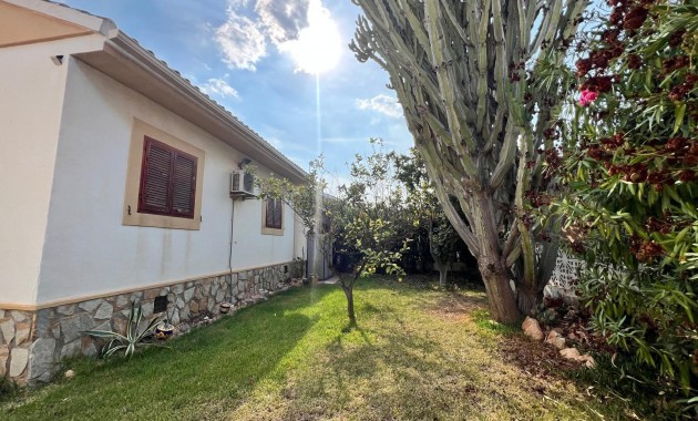 Venta - Villa -
Orihuela Costa - Punta Prima