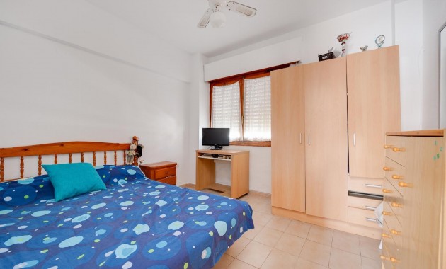 Venta - Bungalow -
Torrevieja - Playa de los Naufragos