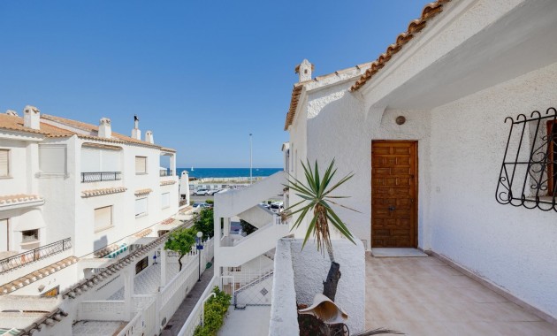 Venta - Bungalow -
Torrevieja - Playa de los Naufragos