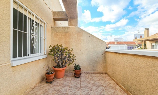 Herverkoop - Penthouse -
Torrevieja - Playa del cura