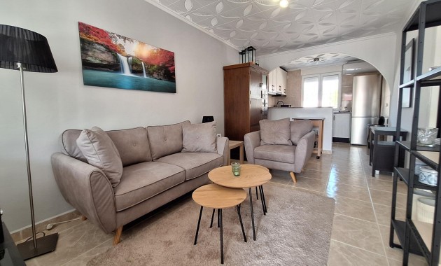 Sale - Bungalow -
Torrevieja - Torretas