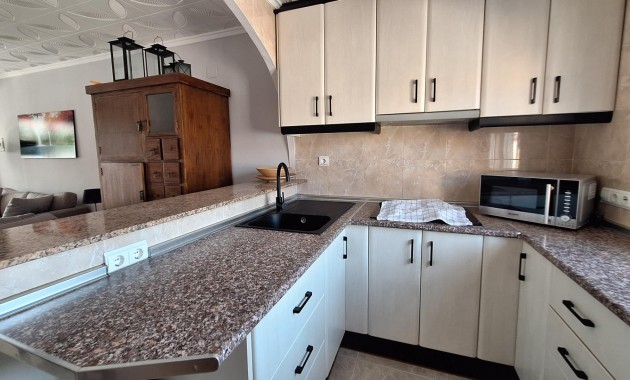 Sale - Bungalow -
Torrevieja - Torretas