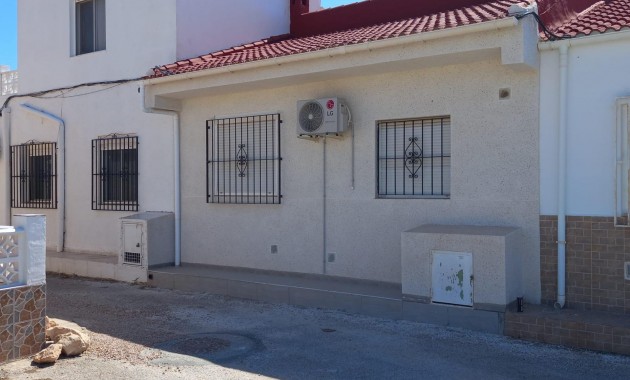 Venta - Bungalow -
Torrevieja - Torretas