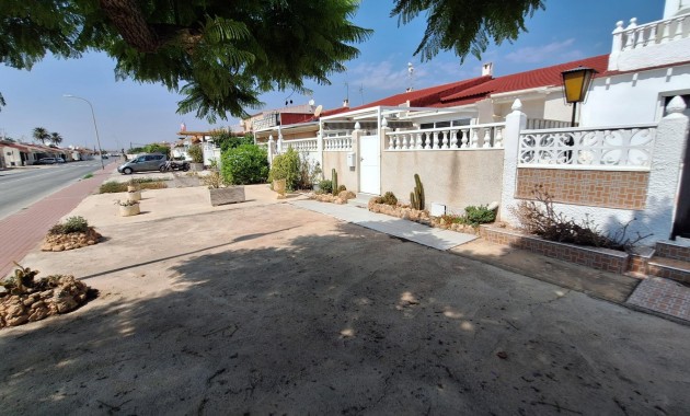 Venta - Bungalow -
Torrevieja - Torretas