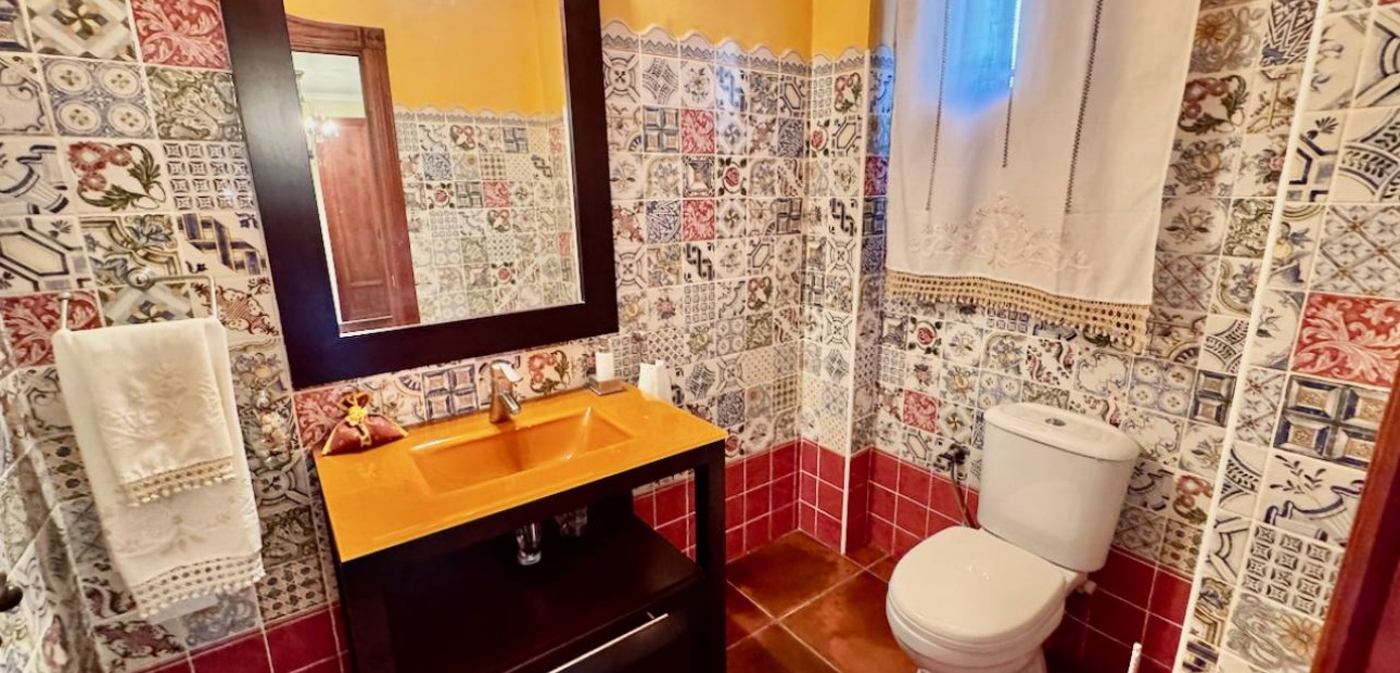 Sale - Finca / Country Property -
Los Montesinos