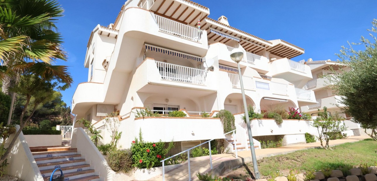 Herverkoop - Bungalow -
Orihuela Costa - Campoamor