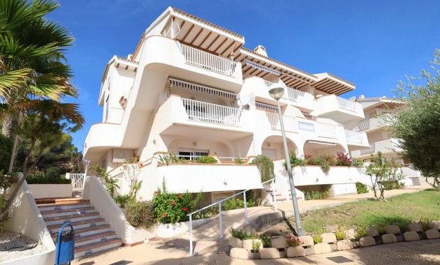 Sale - Bungalow -
Orihuela Costa - Campoamor