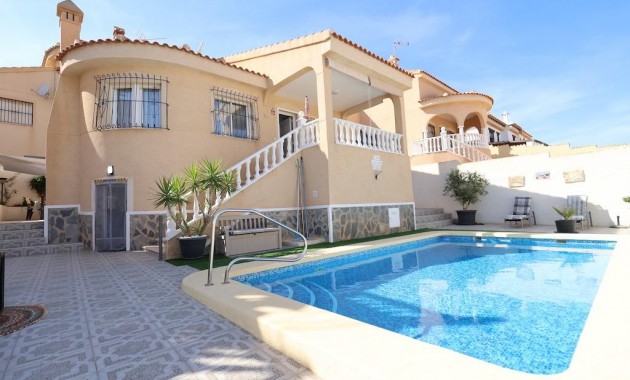 Venta - Villa -
Ciudad Quesada - CENTRO