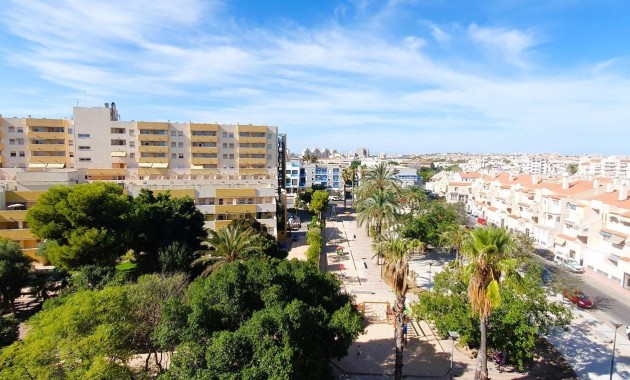 Herverkoop - Penthouse -
Torrevieja - Centro