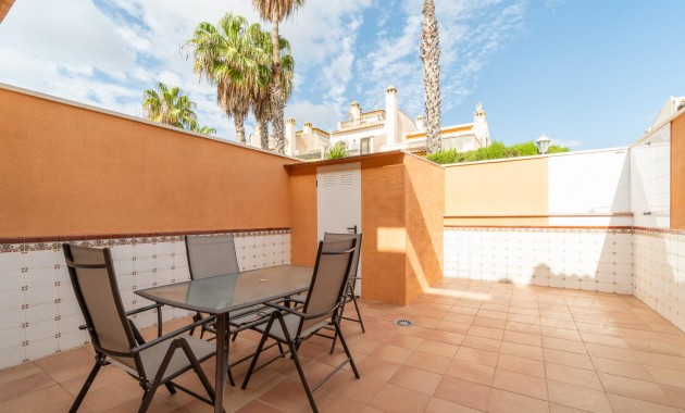 Venta - Terraced house -
Orihuela Costa - Los Dolses