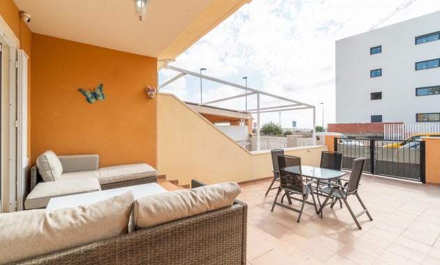 Venta - Terraced house -
Orihuela Costa - Los Dolses