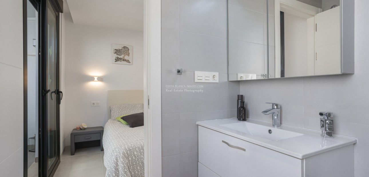 Sale - Town house -
Orihuela Costa - Villamartín