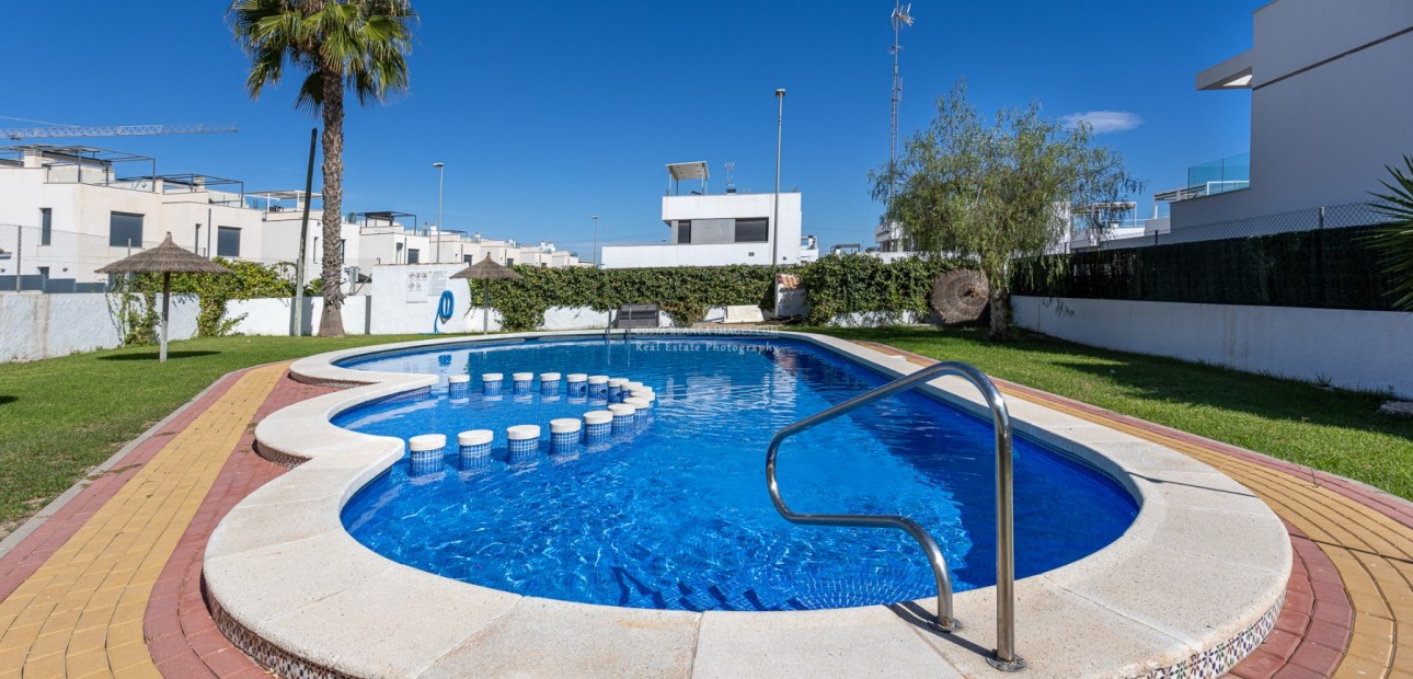 Herverkoop - Town house -
Orihuela Costa - Villamartín