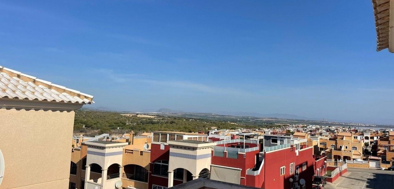 Herverkoop - Villa -
Torrevieja - Los altos