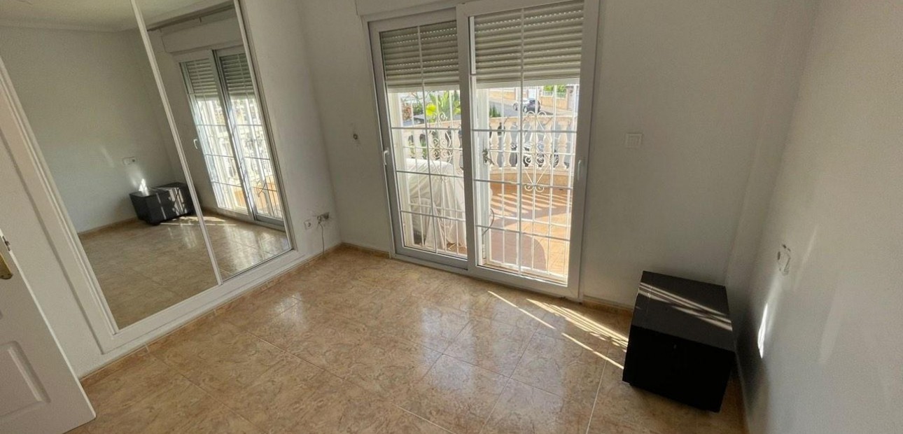 Venta - Villa -
Torrevieja - Los altos