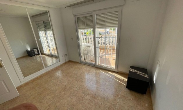 Herverkoop - Villa -
Torrevieja - Los altos