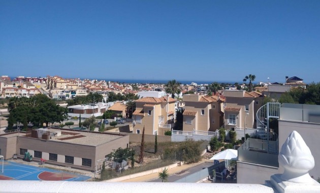 Herverkoop - Villa -
Orihuela Costa - Las Filipinas