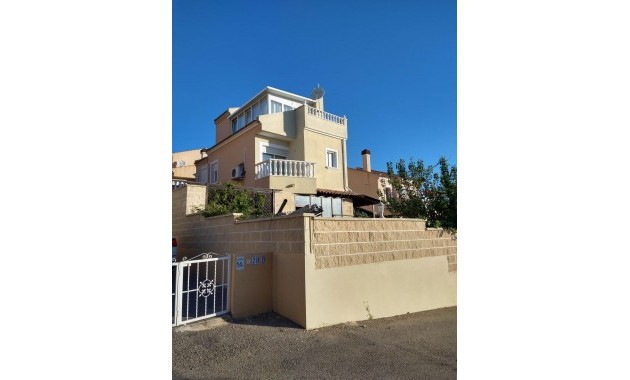 Venta - Villa -
Orihuela Costa - Las Filipinas