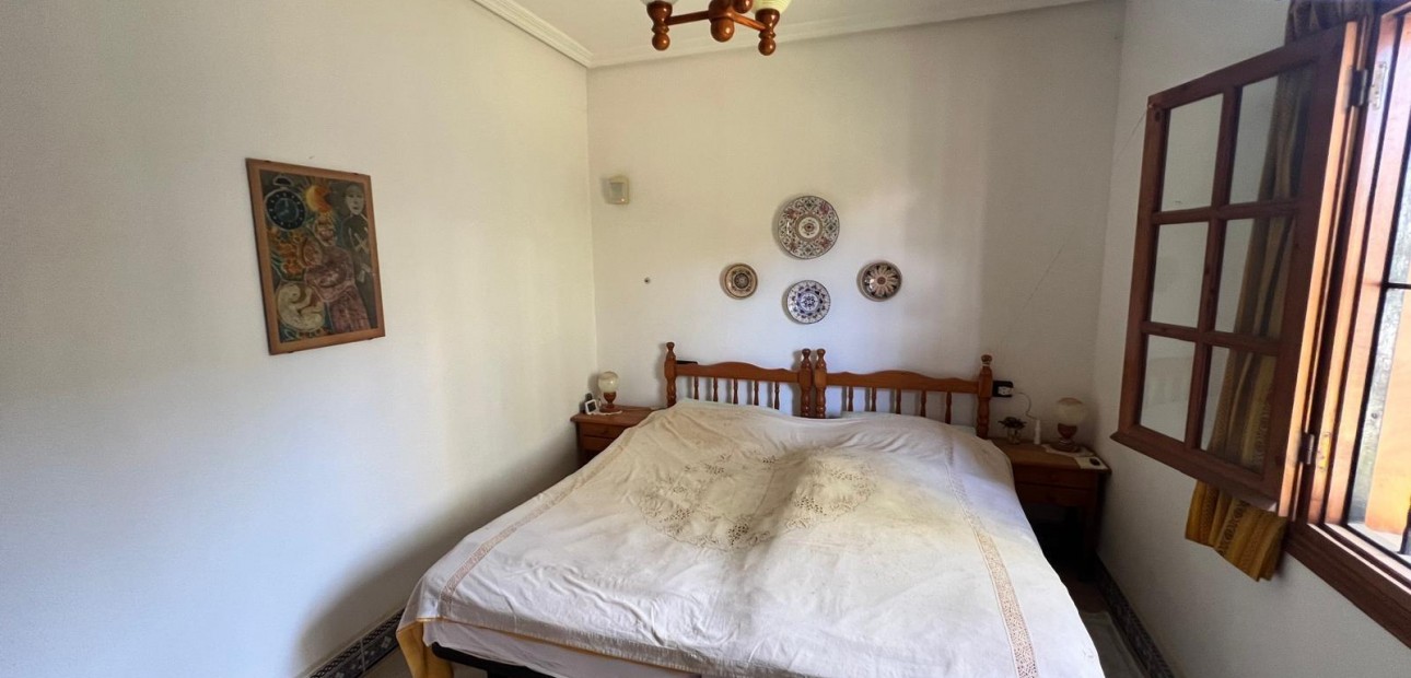 Sale - Villa -
Orihuela Costa - Punta Prima