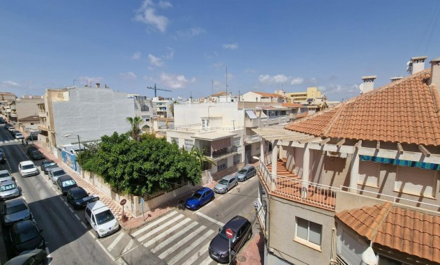 Herverkoop - Appartement / flat -
Torrevieja - Estacion de autobuses