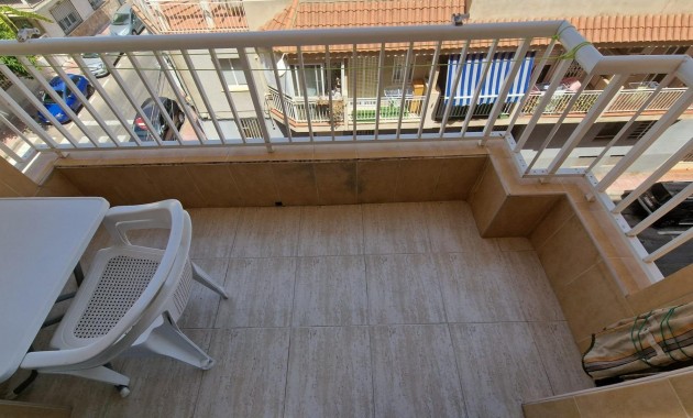 Herverkoop - Appartement / flat -
Torrevieja - Estacion de autobuses