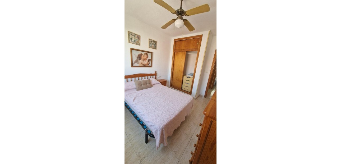 Venta - Apartamento / piso -
Torrevieja - Estacion de autobuses