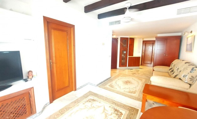 Sale - Apartment / flat -
Torrevieja - Habaneras