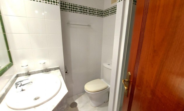 Venta - Apartamento / piso -
Torrevieja - Habaneras