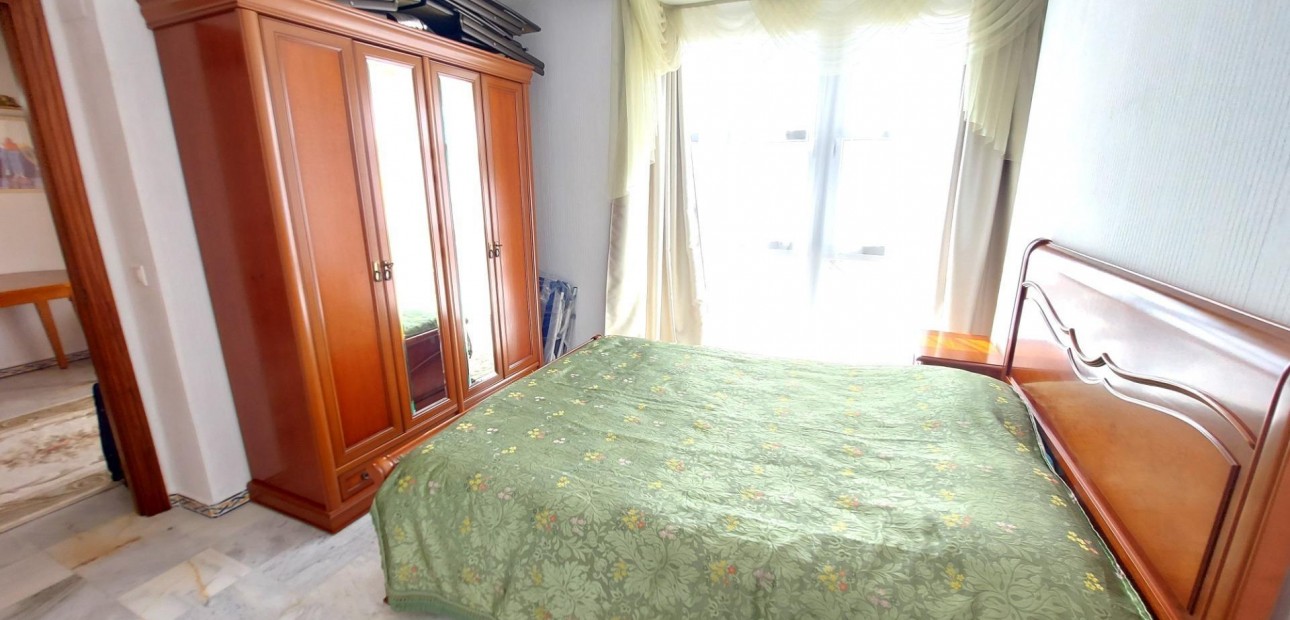 Venta - Apartamento / piso -
Torrevieja - Habaneras