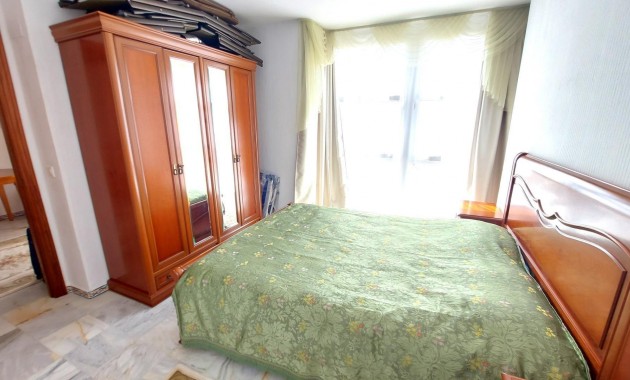 Venta - Apartamento / piso -
Torrevieja - Habaneras