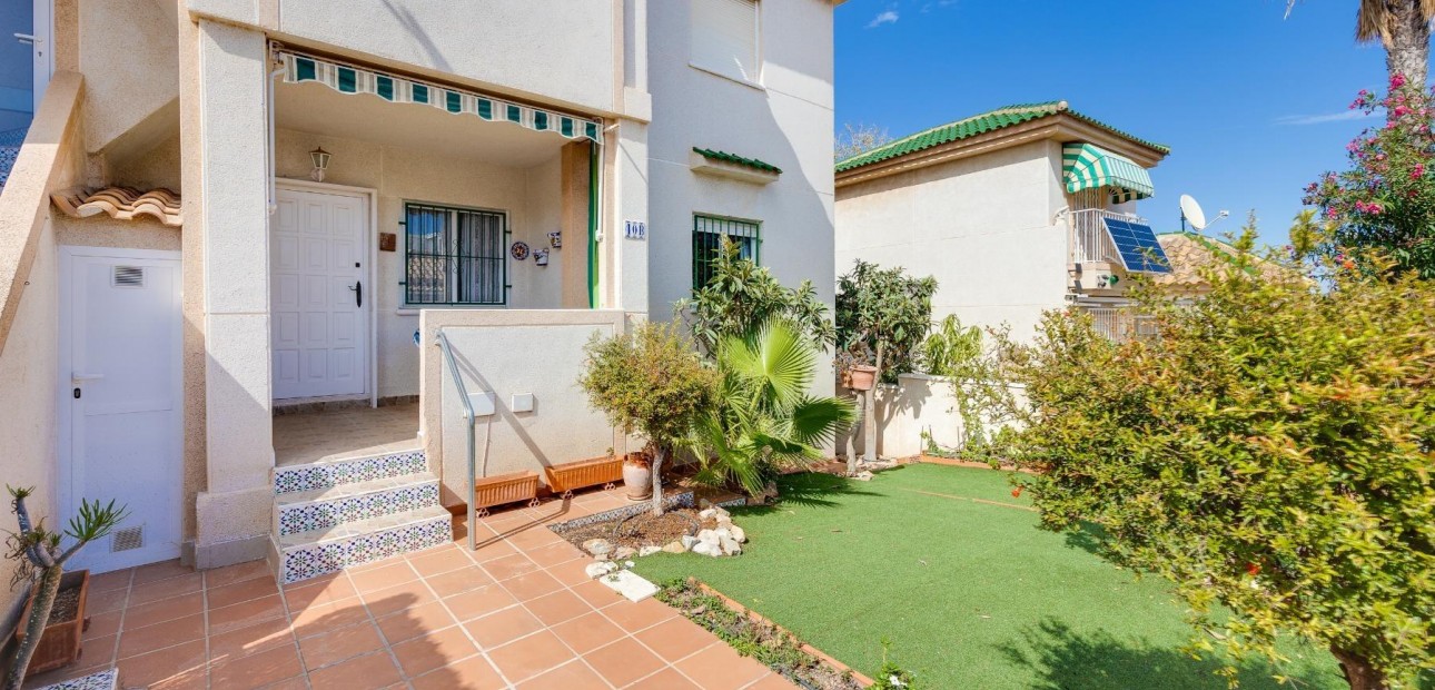 Herverkoop - Bungalow -
Orihuela Costa - Las Filipinas