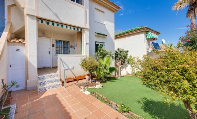 Herverkoop - Bungalow -
Orihuela Costa - Las Filipinas