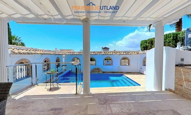 Sale - Villa -
Orihuela Costa - Los Dolses