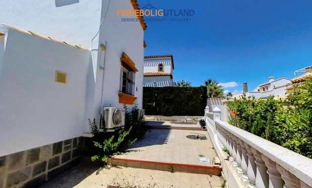 Venta - Villa -
Orihuela Costa - Los Dolses