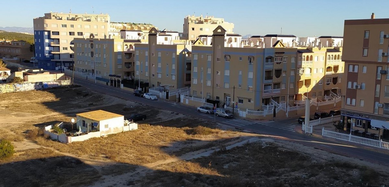 Herverkoop - Appartement / flat -
Torrevieja - La Mata pueblo