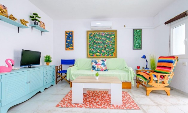 Venta - Bungalow -
Torrevieja - Playa de los Naufragos