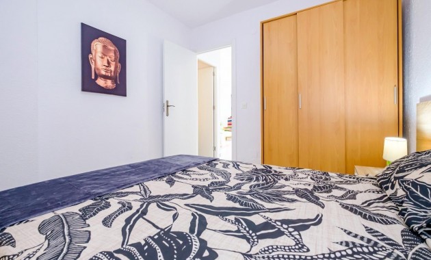 Venta - Bungalow -
Torrevieja - Playa de los Naufragos